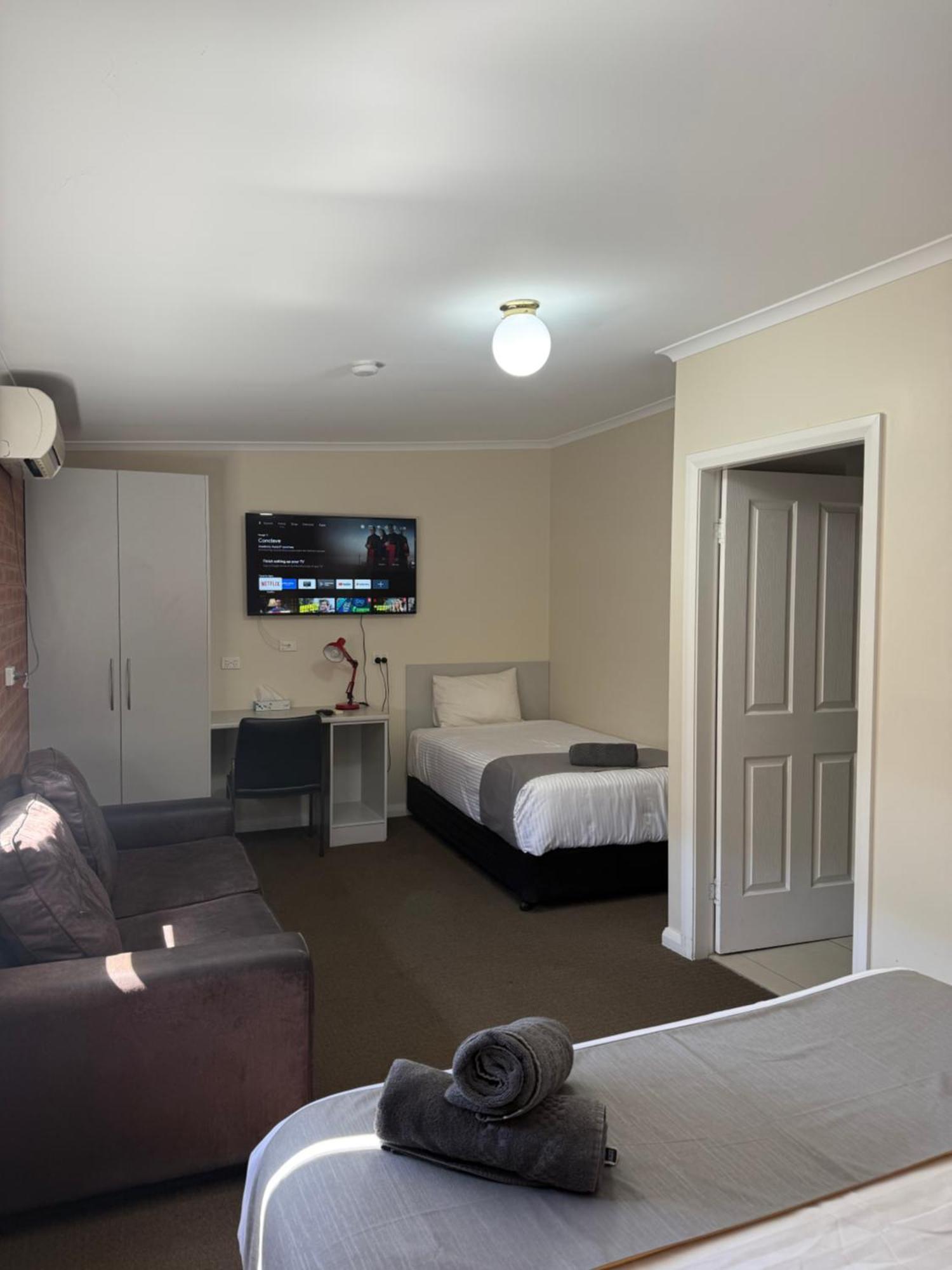 Mia Motel Griffith Zewnętrze zdjęcie